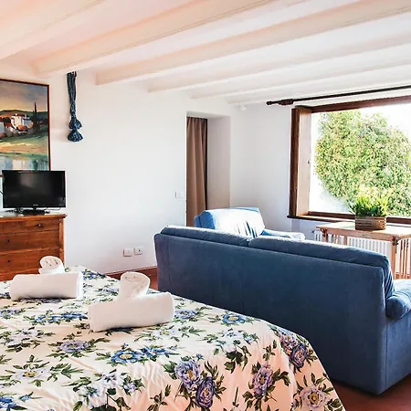 Collina Di Borgo San Mattia Farm stay